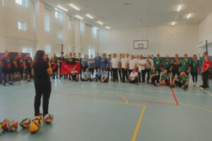 Первый день открытого межрегионального турнира по спорту для лиц с поражением опорно-двигательного аппарата в дисциплине - волейбол сидя