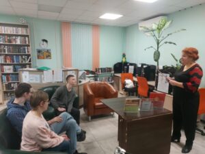 Интерактивное занятие, посвящённое Дню народного единства в библиотеке №3