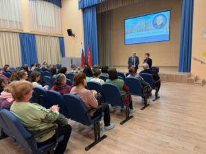 Встреча с депутатом: обсуждение актуальных вопросов для нашего района