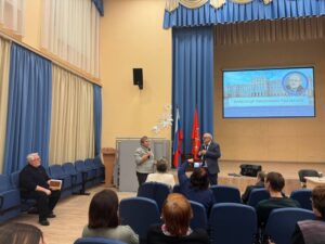 Встреча с депутатом: обсуждение актуальных вопросов для нашего района