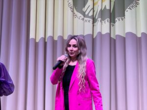Сегодня мы хотим рассказать о нашем замечательном волонтёре — Юлии Комаровой
