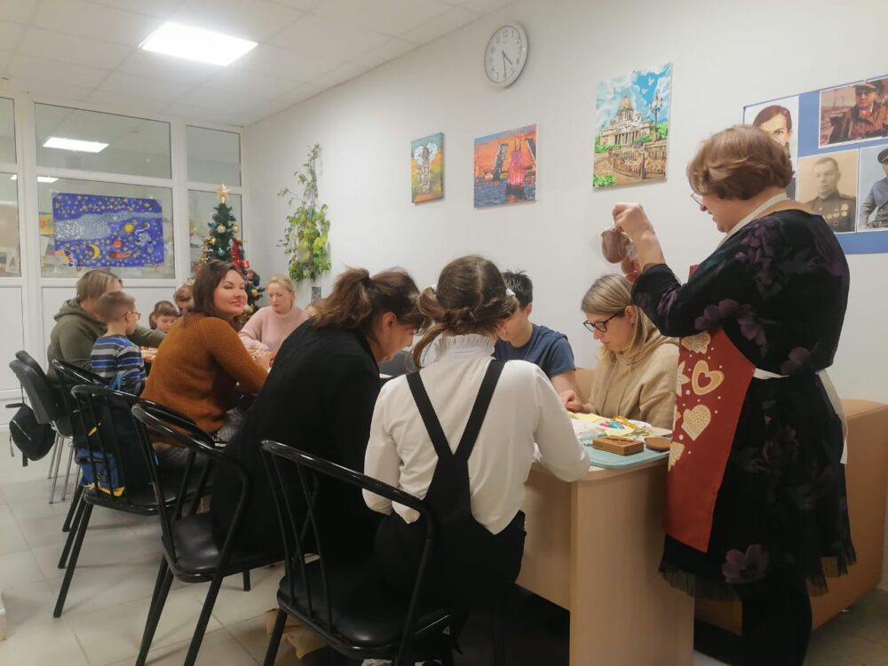 Мастер-класс по росписи пряников Мастер-класс по росписи пряников
