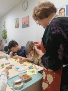 Мастер-класс по росписи пряников