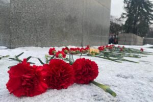 Экскурсия на Пискарёвское мемориальное кладбище