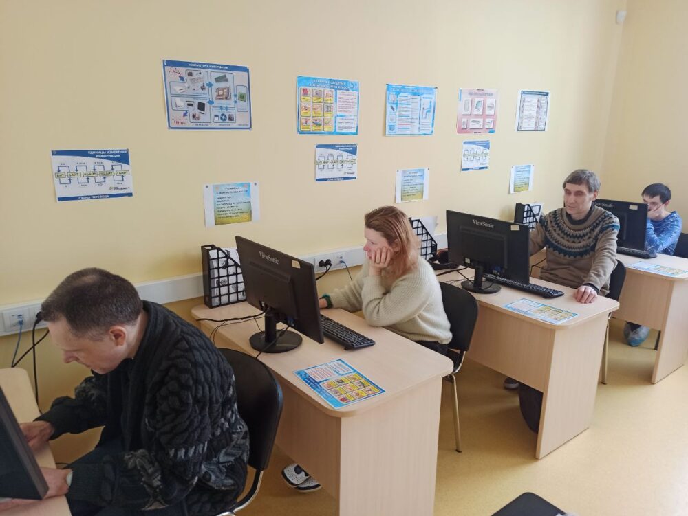 К Ксении Блаженной на Смоленку К Ксении Блаженной на Смоленку