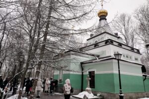 К Ксении Блаженной на Смоленку